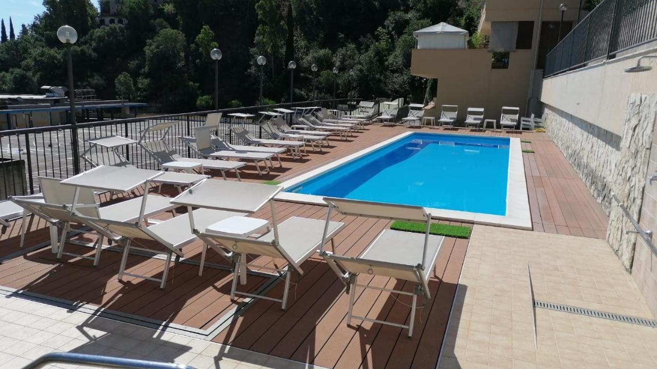 Marcandrea Apartment Taormina Bagian luar foto